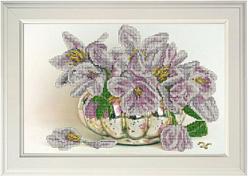 Набор для вышивания бисером КРАСА И ТВОРЧЕСТВО арт.11017 Цветы 31,6х20,6 см