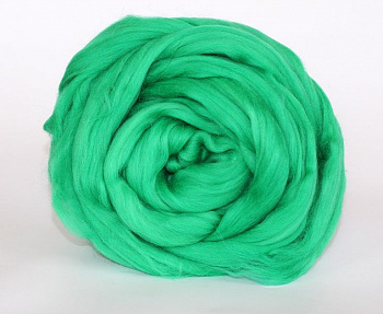 Шерсть для валяния ТРО Гребенная лента (100%полутонкая шерсть) 100г цв.0723 яркая зелень