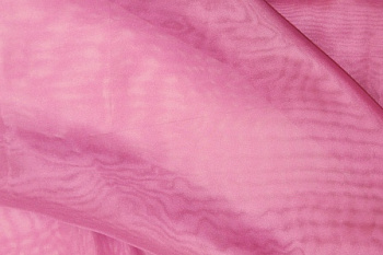 Ткань вуаль TIA 52 г/м² шир.280см, 100%ПЭ, цв.022 ярк.розовый рул.25-30м