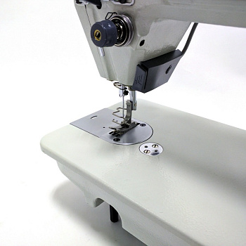 Промышленная швейная машина Typical (комплект: голова+стол) GC6158MD