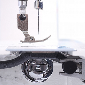 Промышленная швейная машина TYPE SPECIAL (голова+стол) S-F01/8600