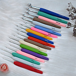 30902 Knit Pro Крючок для вязания с эргономичной ручкой Waves 2,25мм, алюминий, серебристый/астра