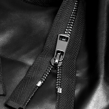 Молния MaxZipper мет. Титан №5 черный никель 70см цв.F322 черный уп.1 шт