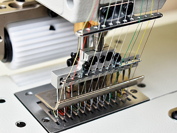 Многоигольная промышленная швейная машина (поясная машина) Aurora A-12064P