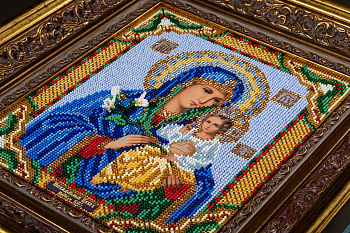 Набор для вышивания бисером КРОШЕ арт. В-171 Богородица Неувядаемый Цвет 20x24 см