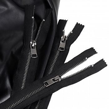 Молния MaxZipper мет. Титан №5 черный никель 70см цв.F322 черный уп.1 шт