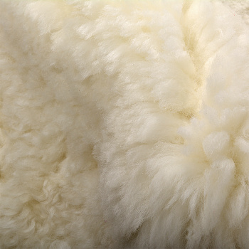 Мех овчина декоративный, целая шкура, высота ворса 30 мм, растительного дубления, цв.белый, размер 70-80 дм²