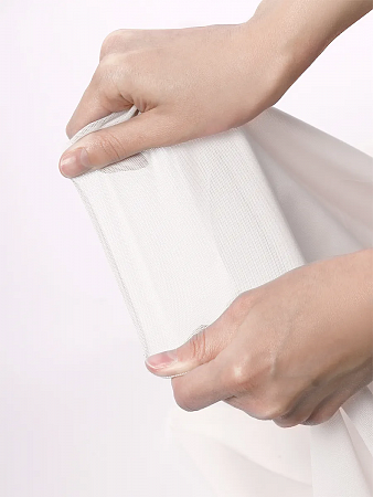 Сетка эластичная утягивающая KRUZHEVO арт.OLG008 190г/м² ш.152см цв.001 белый рул.20-30кг (1кг ≈ 3,35м)