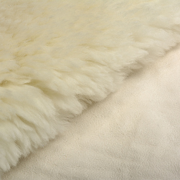 Мех овчина декоративный, целая шкура, высота ворса 20 мм, растительного дубления, цв.белый, размер 70-80 дм²