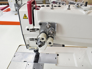 Двухигольная промышленная швейная машина Aurora A-842D-03 с прямым приводом