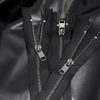 Молния MaxZipper мет. Титан №5 черный никель 70см цв.F322 черный уп.1 шт