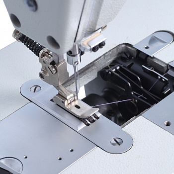 Промышленная швейная машина Typical (голова) GК0056-2 стол К